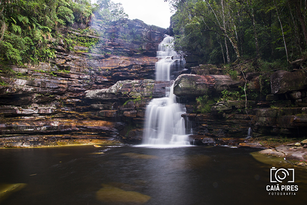 foto de uma cachoeira na chapada diamatina